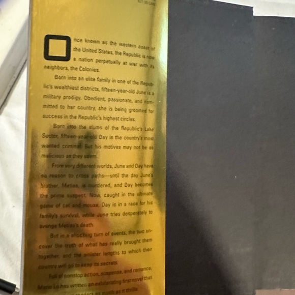 Legend by Marie Lu Hardback Book - Picture 5 of 5